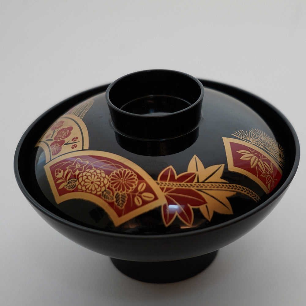 うるし碗（金彩松竹梅文）